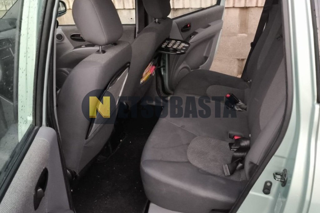 Hyundai Matrix 1.6 GLS GLP 2003