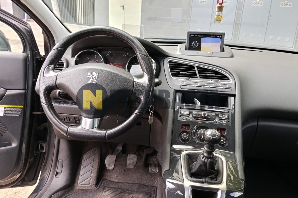Peugeot 5008 1.6 BlueHDi 2016