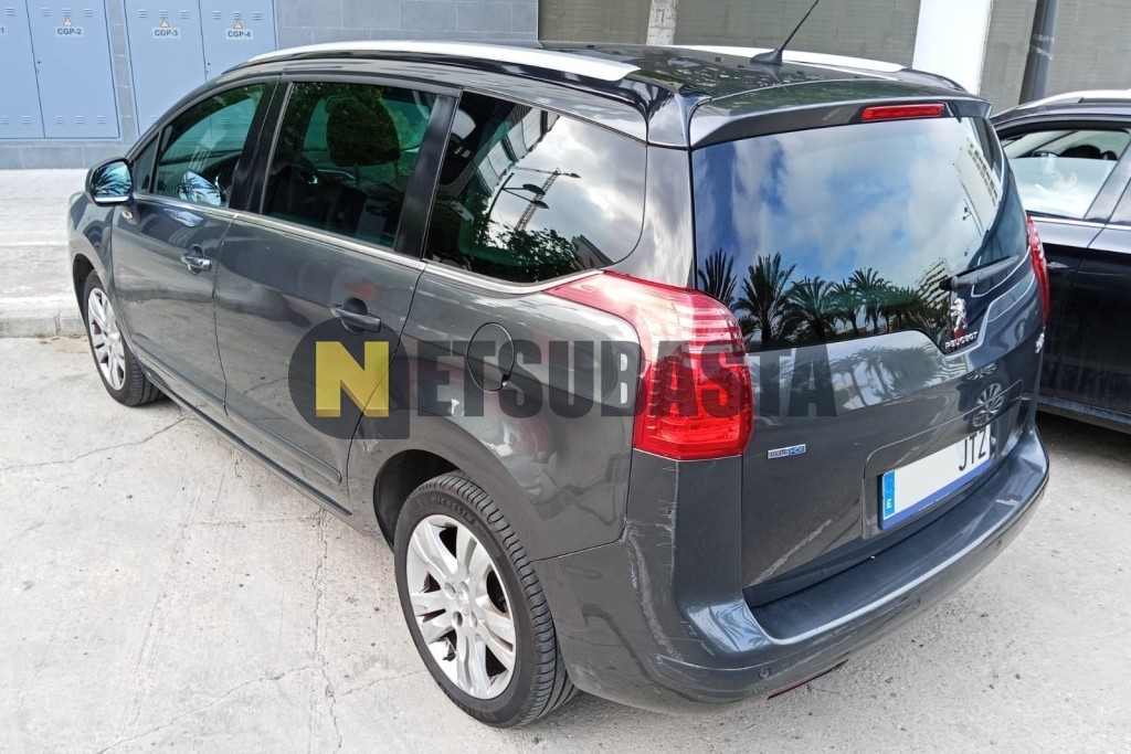 Peugeot 5008 1.6 BlueHDi 2016
