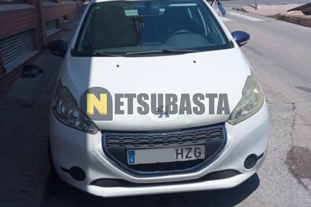 Peugeot 208 1.0 PureTech 2014