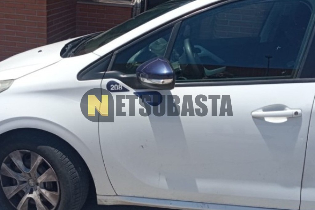 Peugeot 208 1.0 PureTech 2014