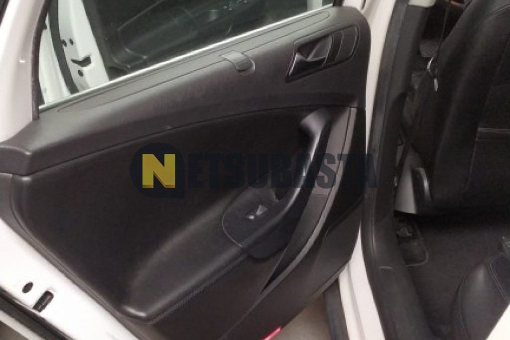 Volkswagen Passat Variant 2.0 TDI DSG 2010
