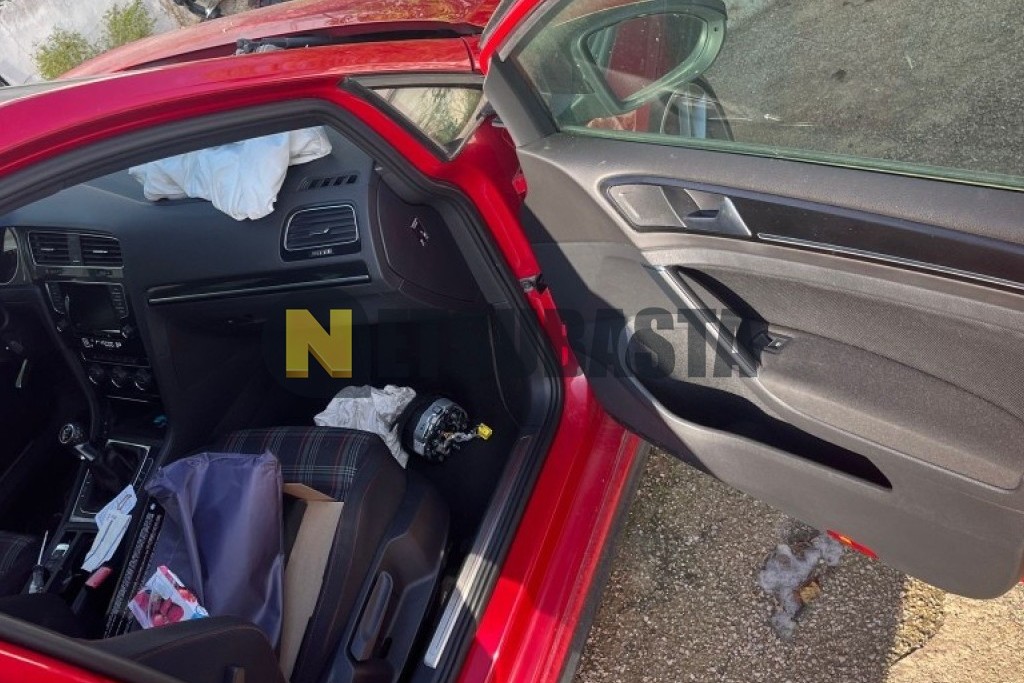 Volkswagen Golf GTI Performance 2.0 TSI 2014