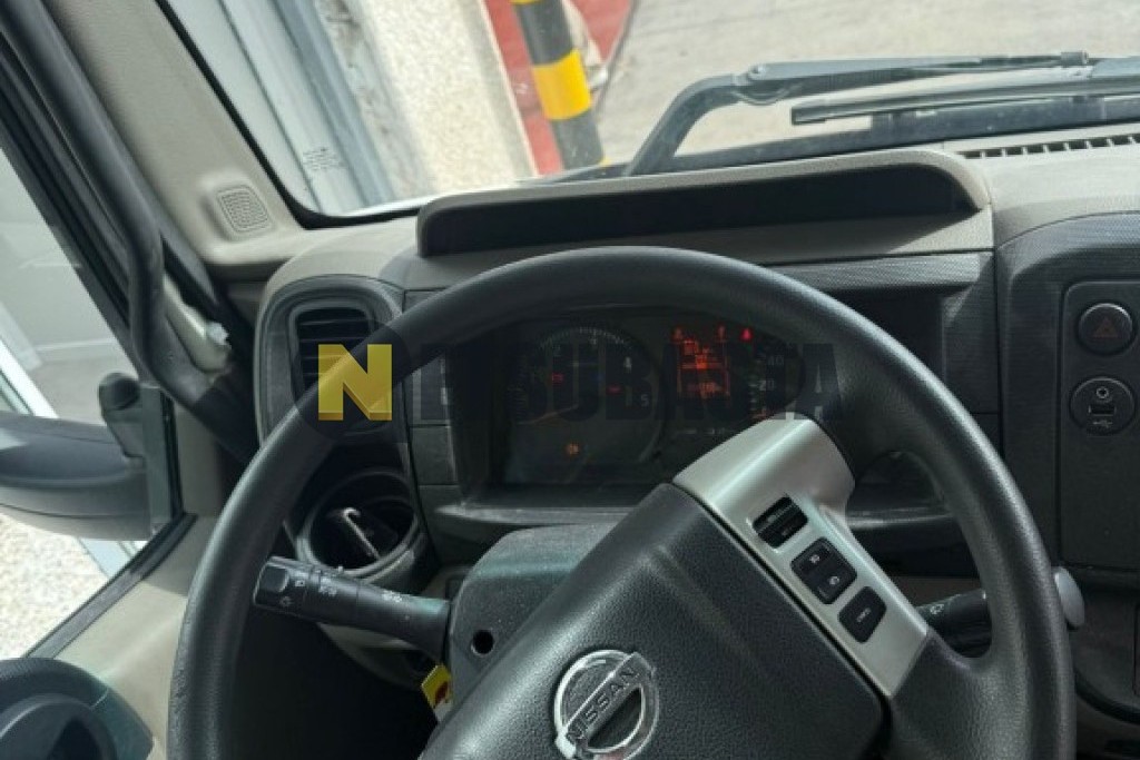 Nissan NT 500 2015