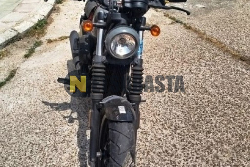 Hyosung Aquila GV 125 S 2021