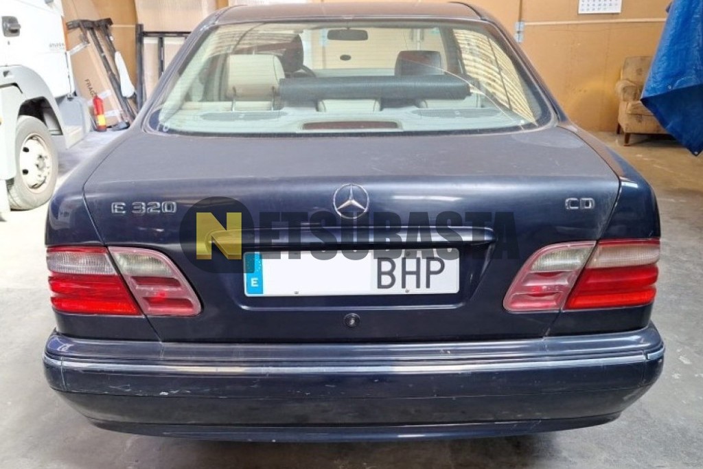 Mercedes-Benz E 320 CDI 2001