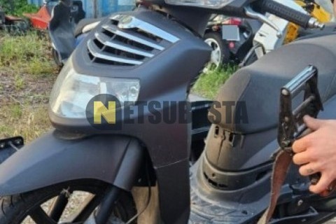 Aprilia SR Max 300 2013