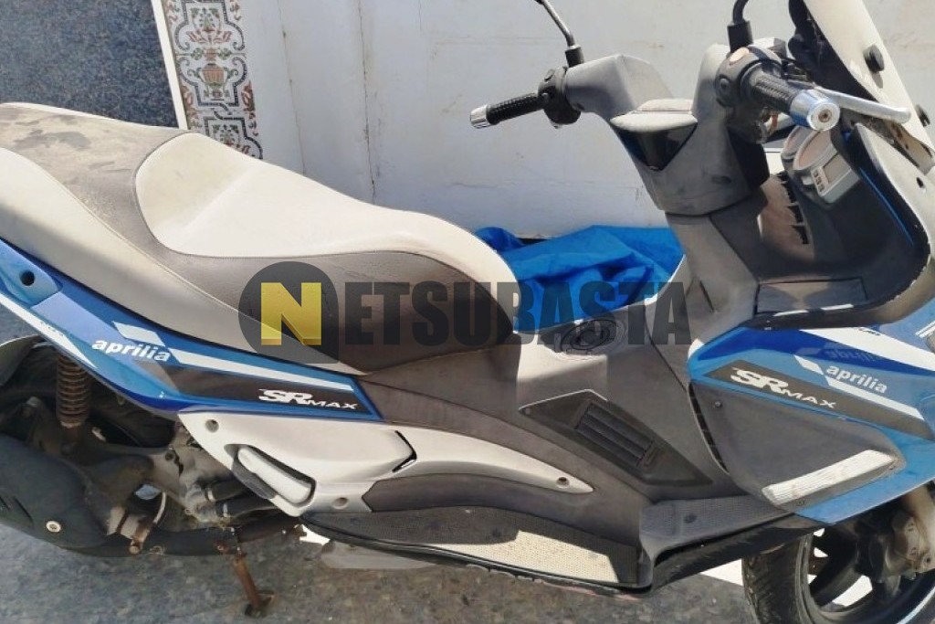 Aprilia SR Max 300 2013