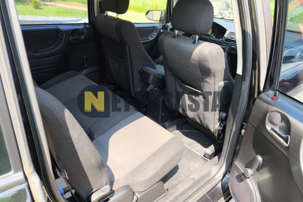 Opel Zafira 2.2 DTi 2005