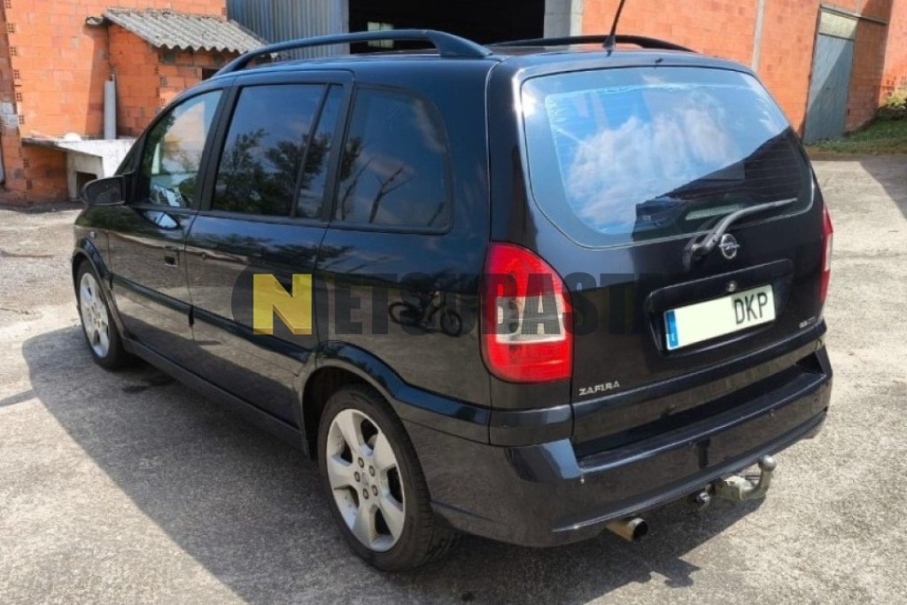 Opel Zafira 2.2 DTi 2005