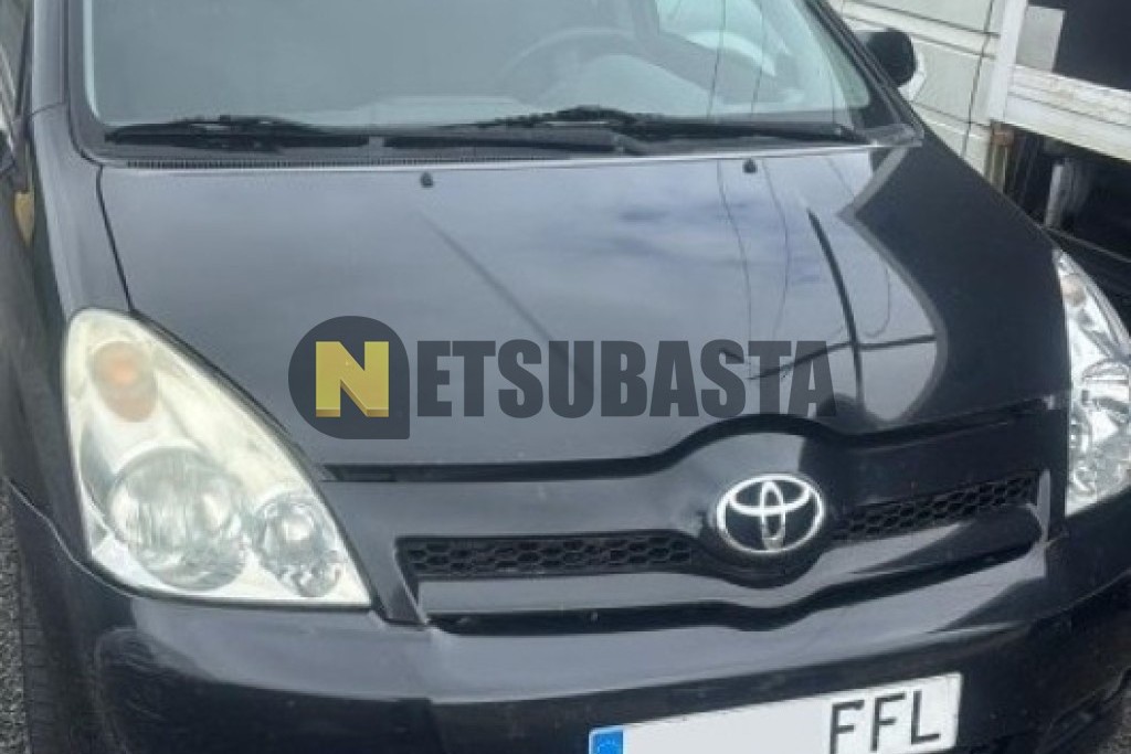 Toyota Corolla Verso 2.2 D4D 2006