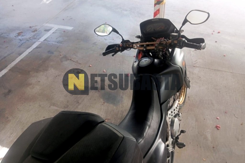 Honda Dominator 650 NX 1994