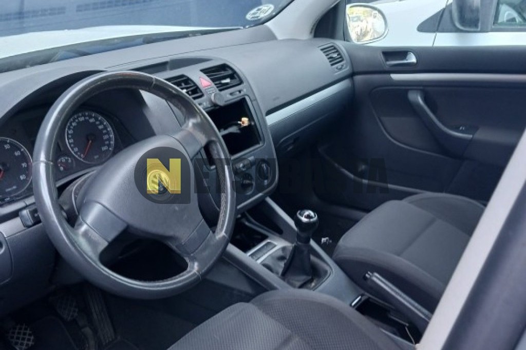Volkswagen Golf 1.6 FSI 2004