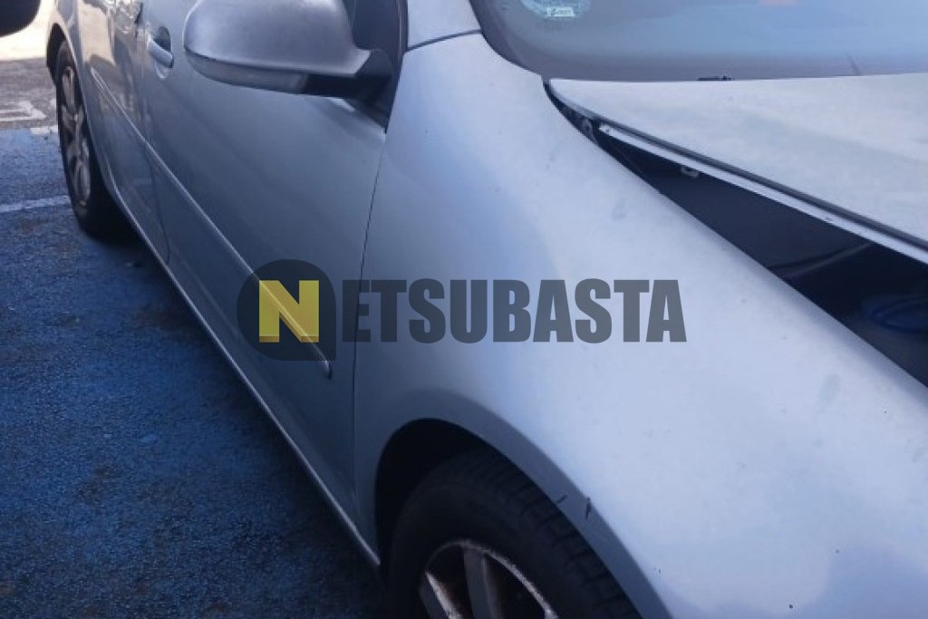 Volkswagen Golf 1.6 FSI 2004