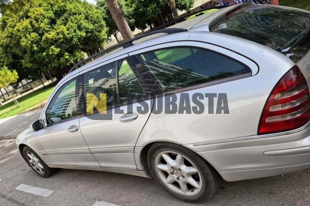Mercedes-Benz C 220 CDI Familiar 2001