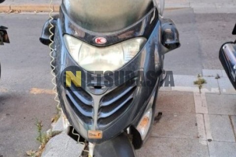 Yamaha Majesty 125 2004