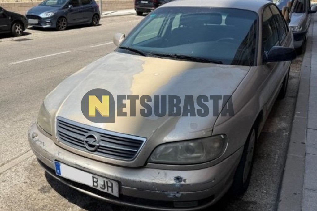 Opel Omega Sedán 2.5 TD 2000