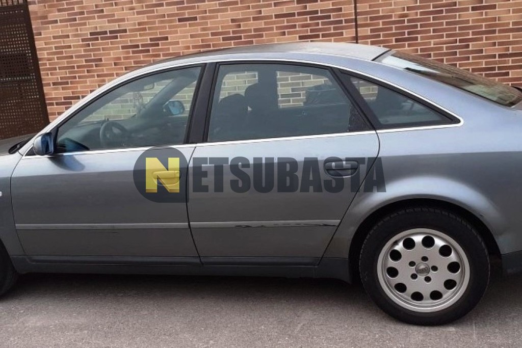 Audi A6 2.5 TDI quattro 2000