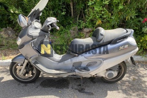 Yamaha Majesty 125 2004