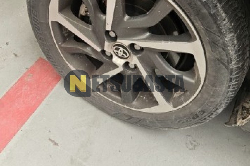 Toyota Yaris 100H 2020