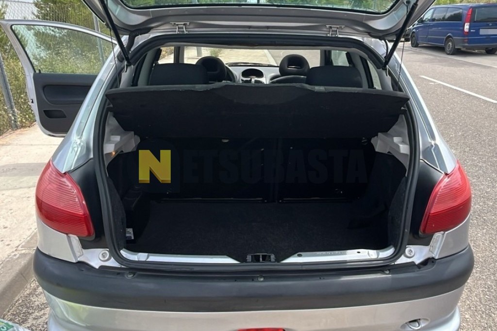 Peugeot 206 1.4i 2001