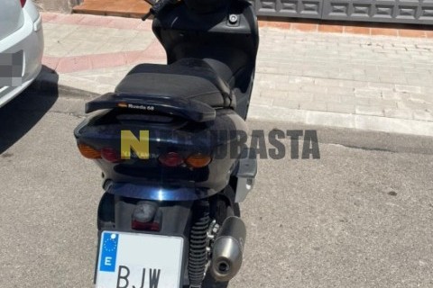 Yamaha Majesty 125 2001