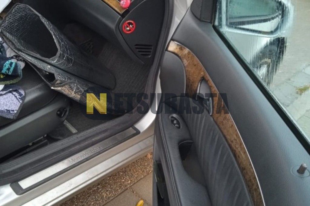 Mercedes-Benz E 320 CDI Familiar 2003