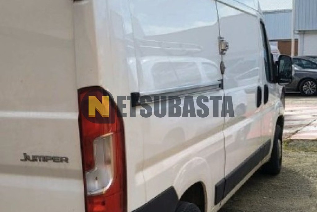 Citroën Jumper 2.2 BlueHDi Furgon L2H2 2021
