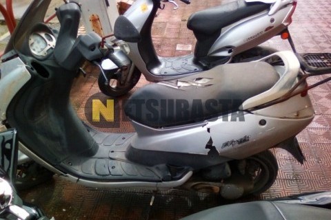 Yamaha Majesty 125 2001