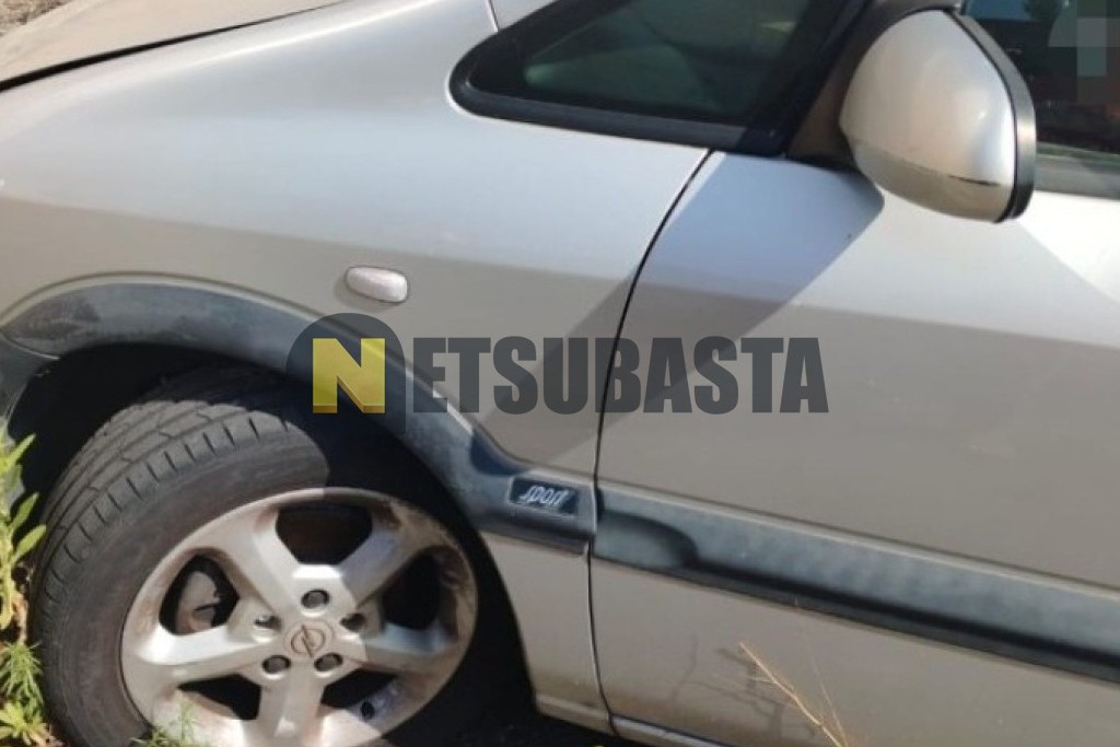 Opel Zafira 2.2 16V 2003