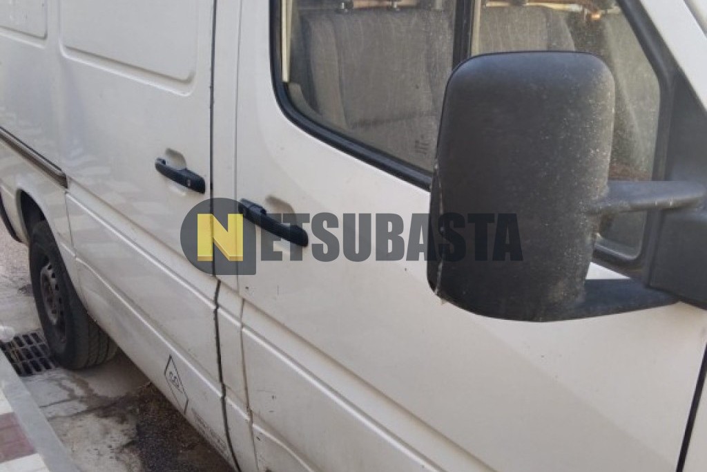 Mercedes-Benz Sprinter 208 CDI 2002