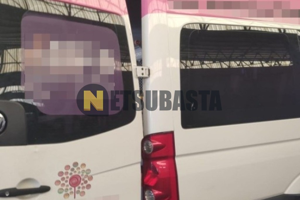 Volkswagen Crafter 2.5 TDI Autobús 2010