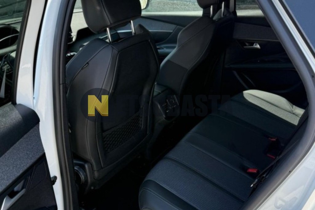 Peugeot 3008 1.5 BlueHDi EAT8 2021