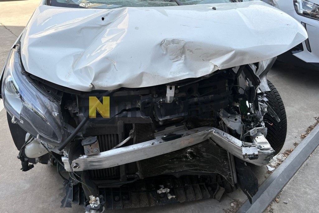 Peugeot 2008 1.2 PureTech EAT6 2019