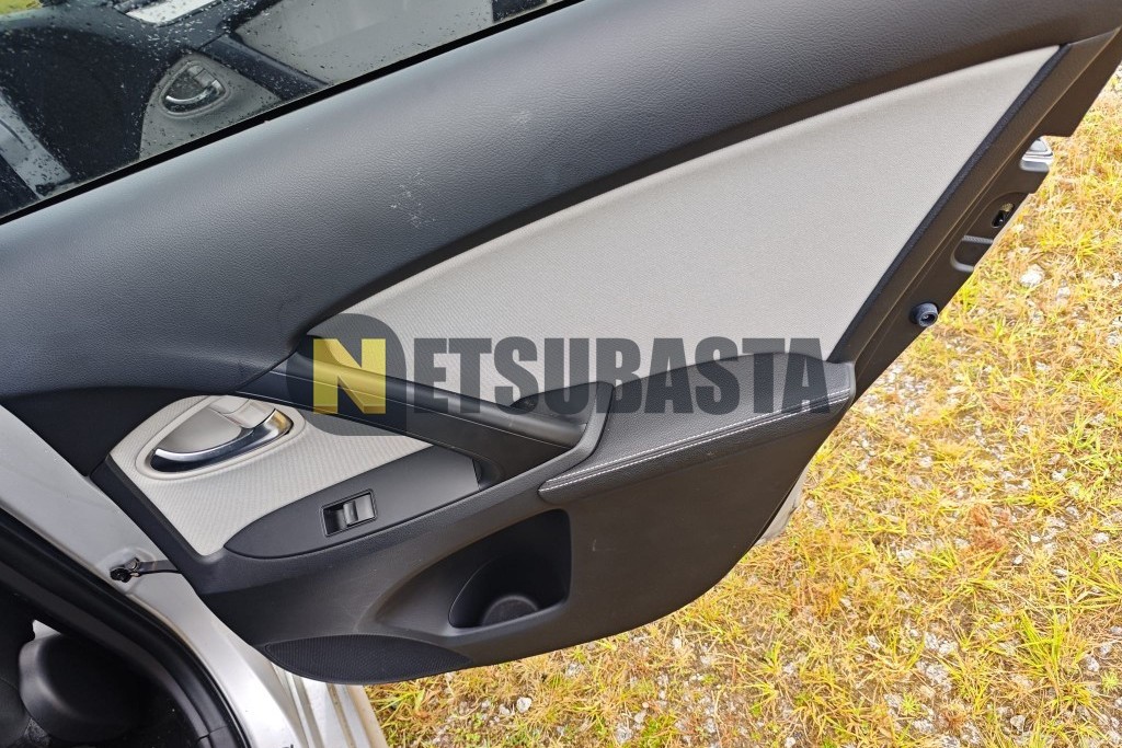 Toyota Avensis Touring Sports 150D 2015