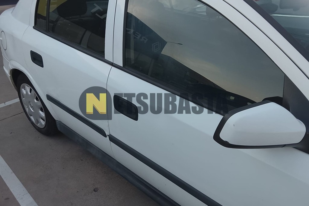 Opel Astra 2.0 DTi 2001