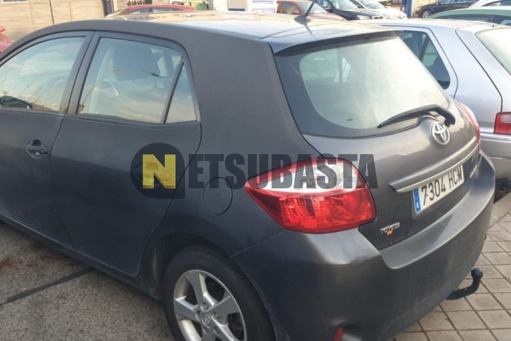 Toyota Auris 1.4 D-4D 2011