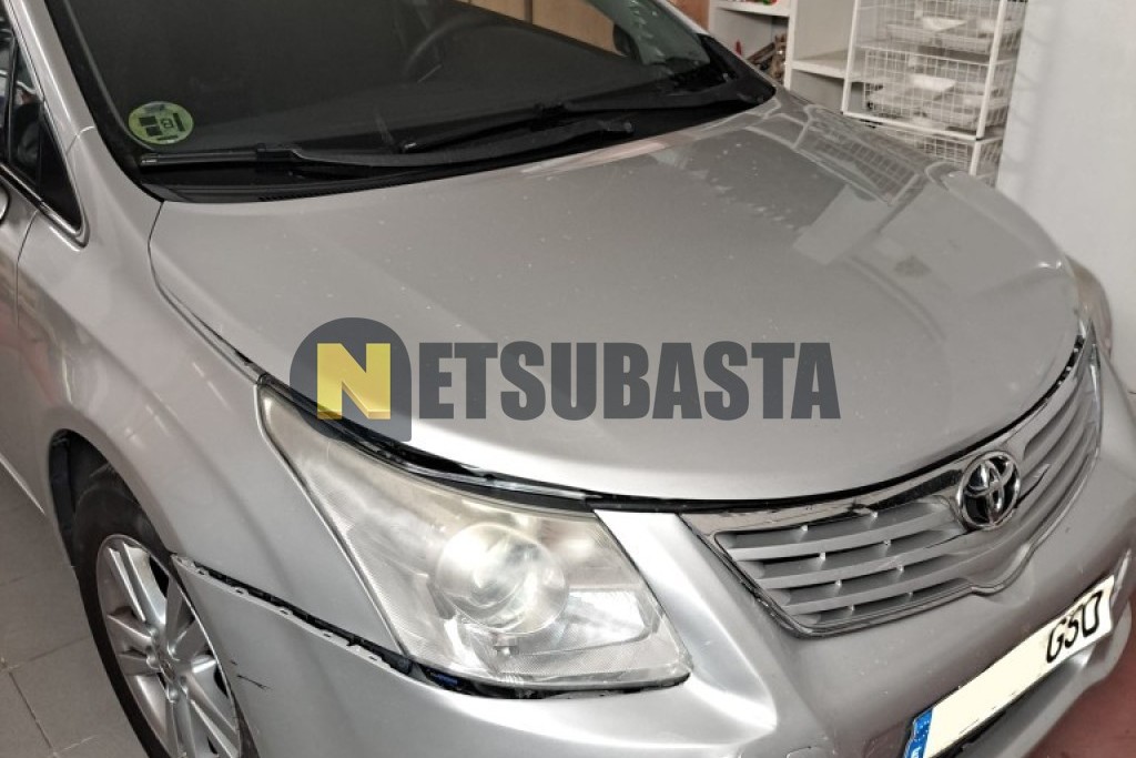 Toyota Avensis Cross Sport 2.0 D-4D 2009