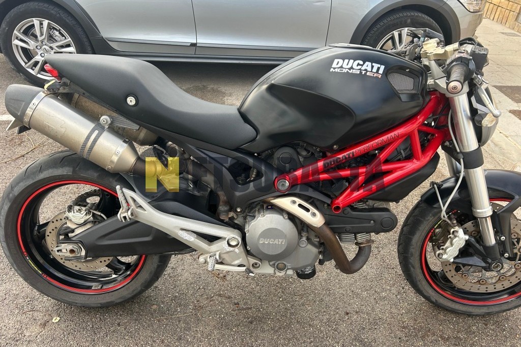 Ducati MONSTER 796 2010