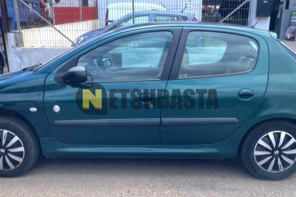 Peugeot 206 1.4 Aut. 2001