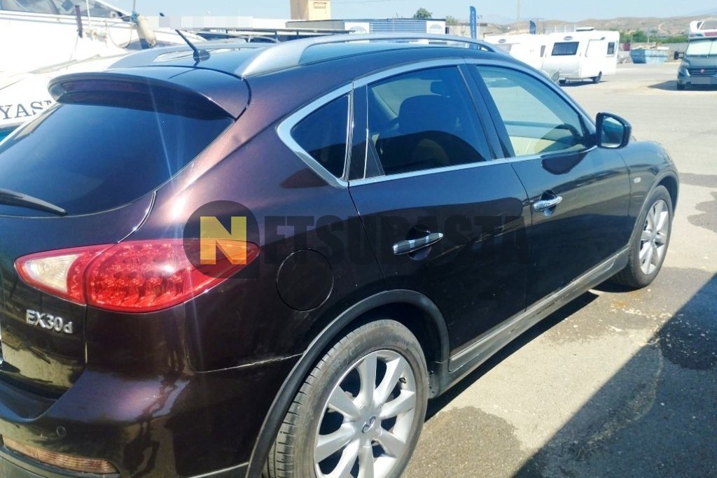 Infiniti EX30d 2010