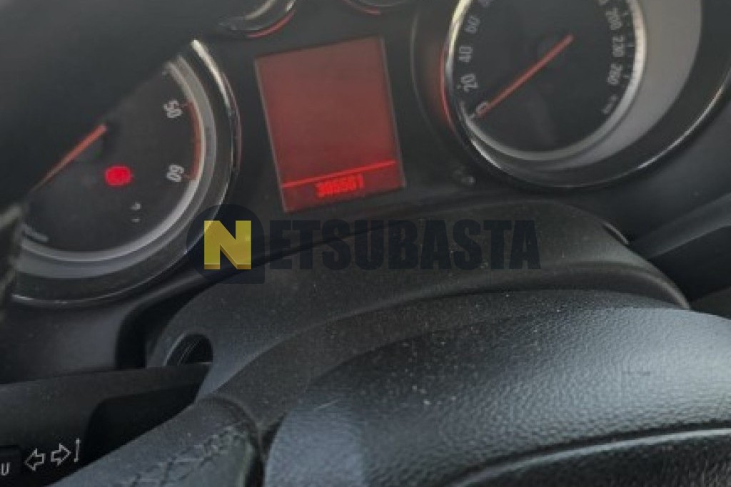 Opel Astra 1.7 CDTI 2012