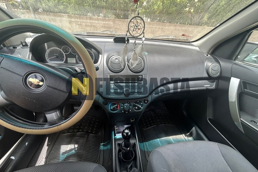 Chevrolet Aveo 1.2 16v 2011