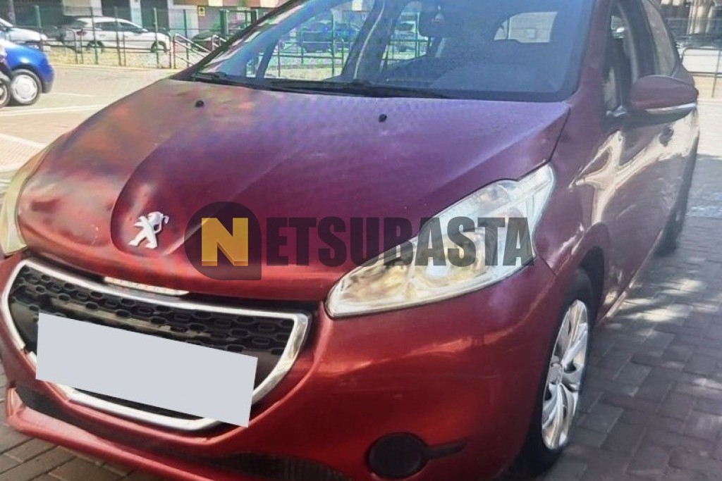Peugeot 208 1.4 HDi 2012