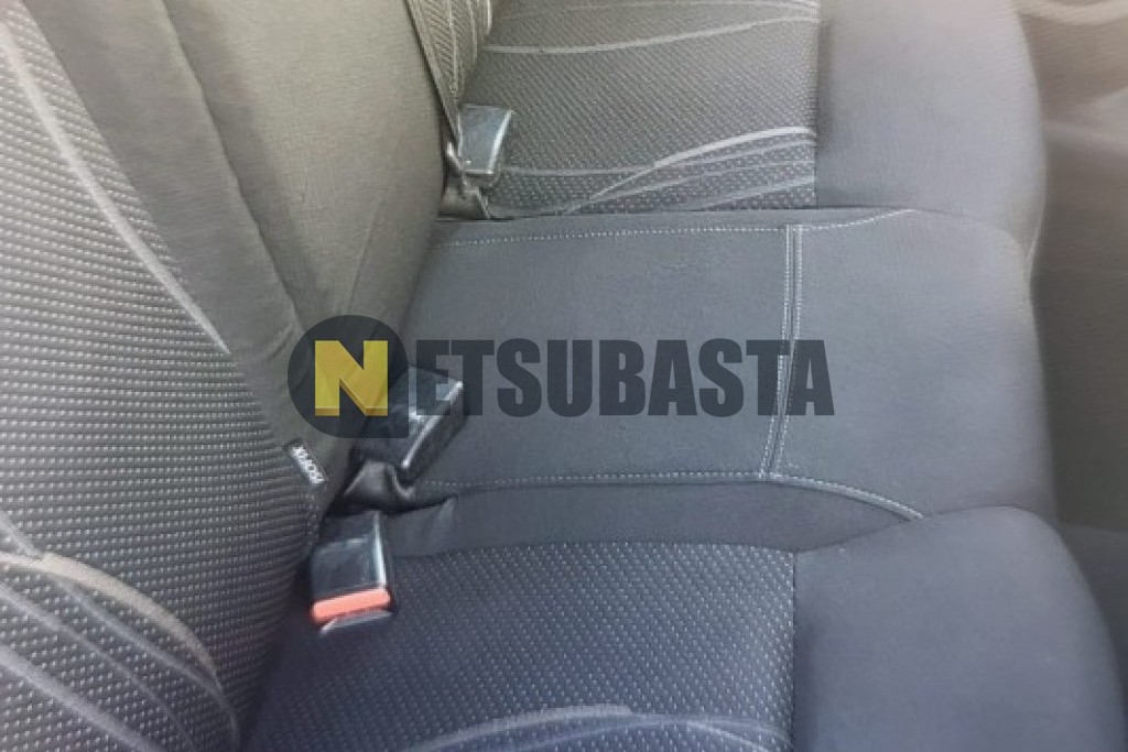 Peugeot 208 1.4 HDi 2012
