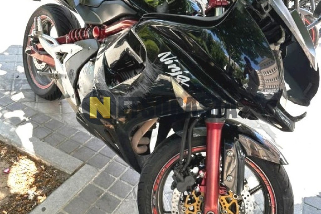 Kawasaki ER 6F 2006