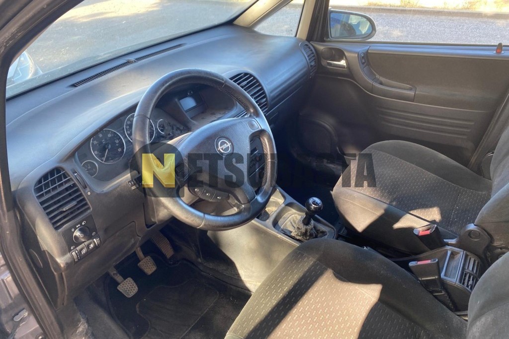 Opel Zafira 2.2 DTi 16V 2005