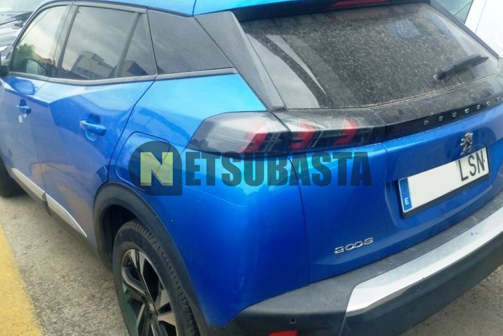 Peugeot 2008 1.5 BlueHDi EAT8 2021