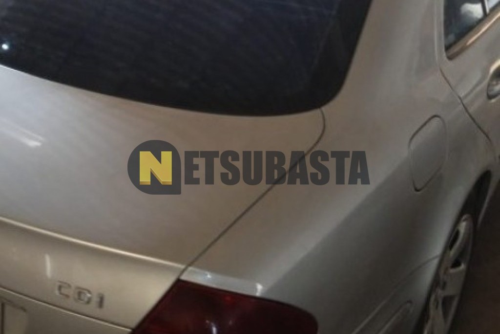 Mercedes-Benz E 270 CDI Aut. 2002