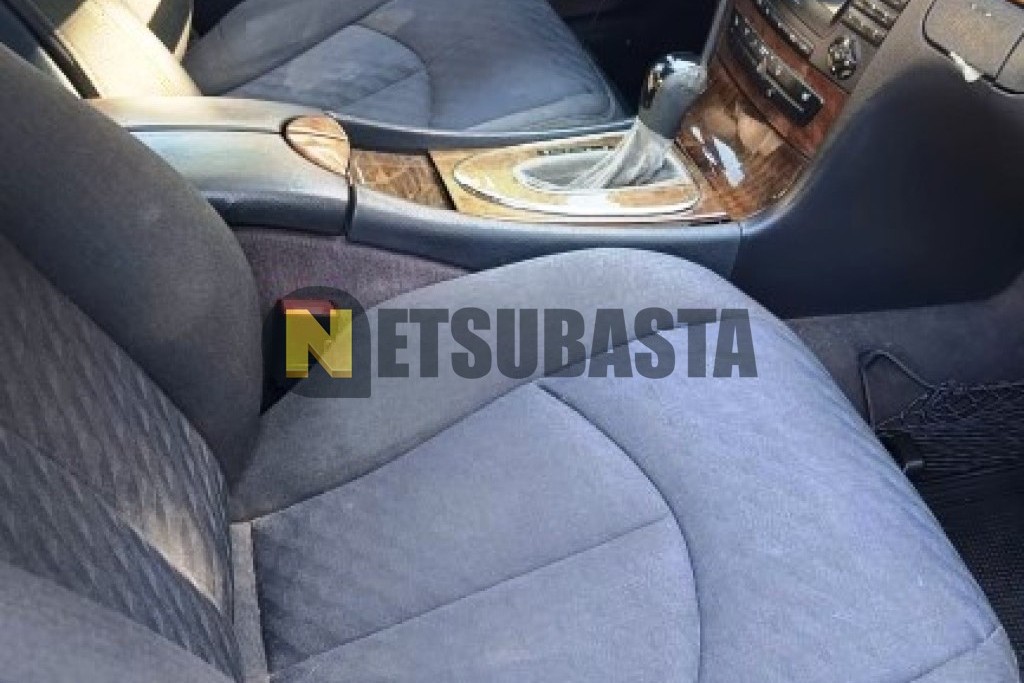 Mercedes-Benz E 220 CDI Aut. 2002